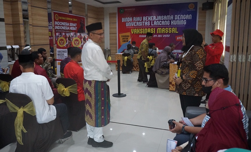 Bersama BIN Daerah Riau, Unilak Gelar Vaksinasi Boster