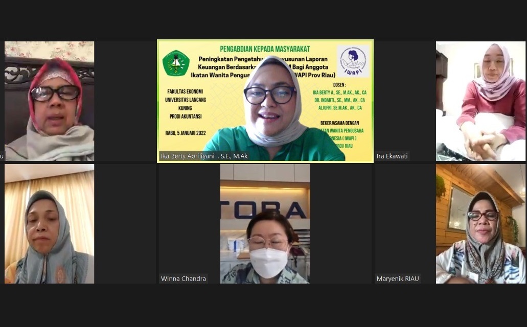 Dosen Fekon Unilak Bantu Anggota IWAPI Riau Cara Penyusunan Laporan Keuangan Berstandar